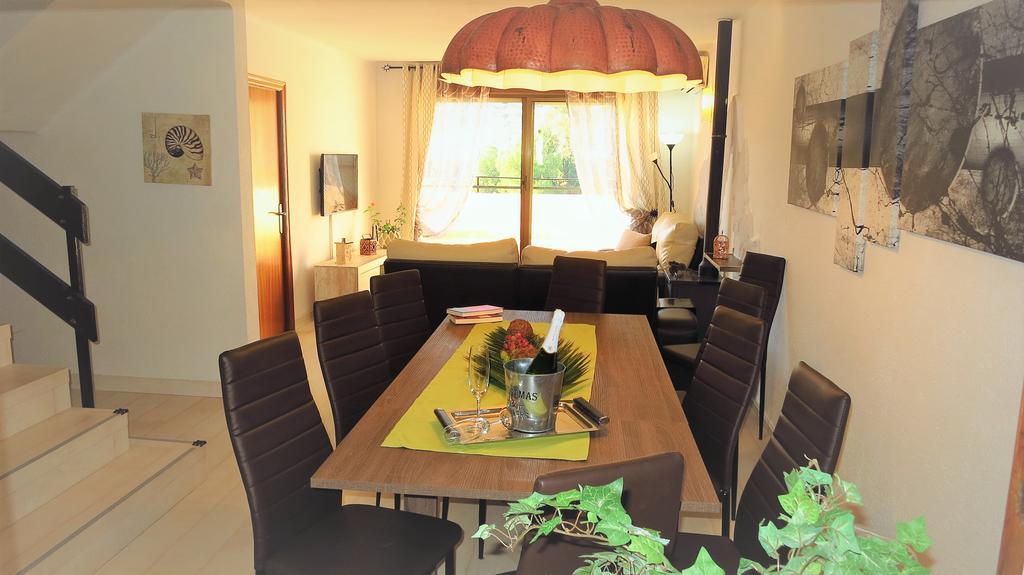 Claire Seaview & Beach-Apartment Montgat Eksteriør bilde