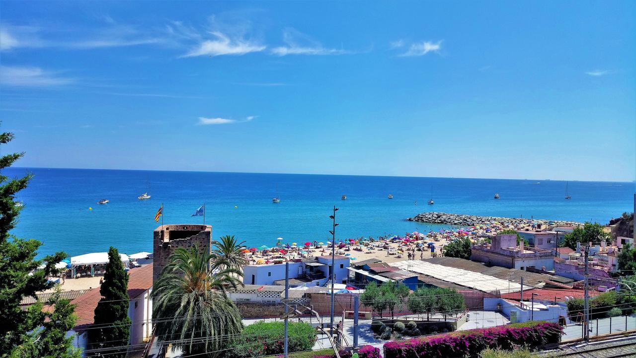Claire Seaview & Beach-Apartment Montgat Eksteriør bilde