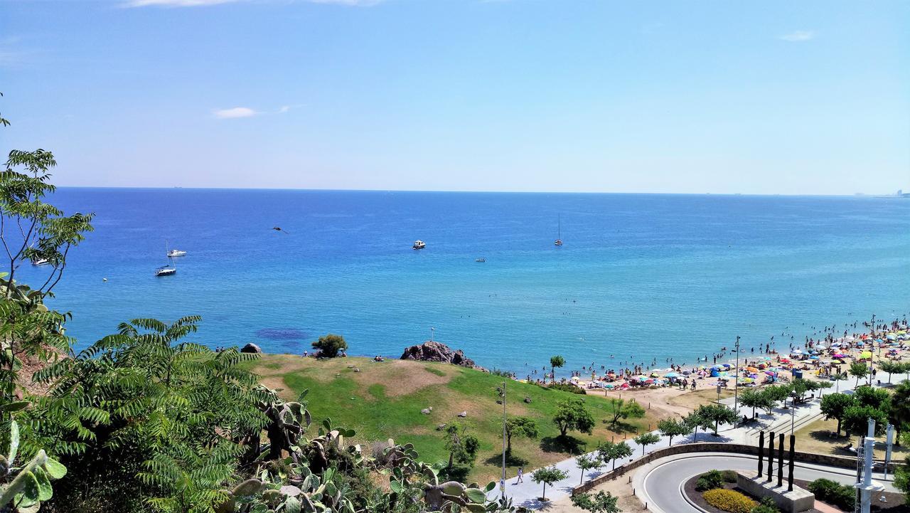 Claire Seaview & Beach-Apartment Montgat Eksteriør bilde
