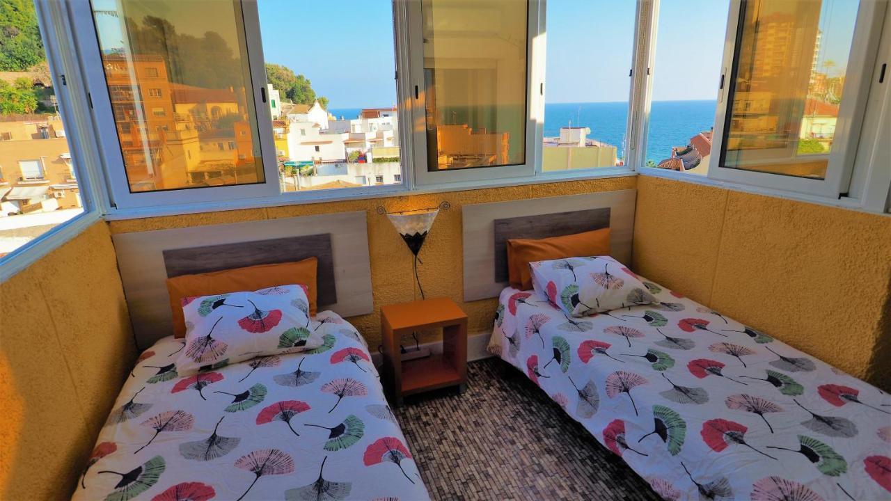 Claire Seaview & Beach-Apartment Montgat Eksteriør bilde