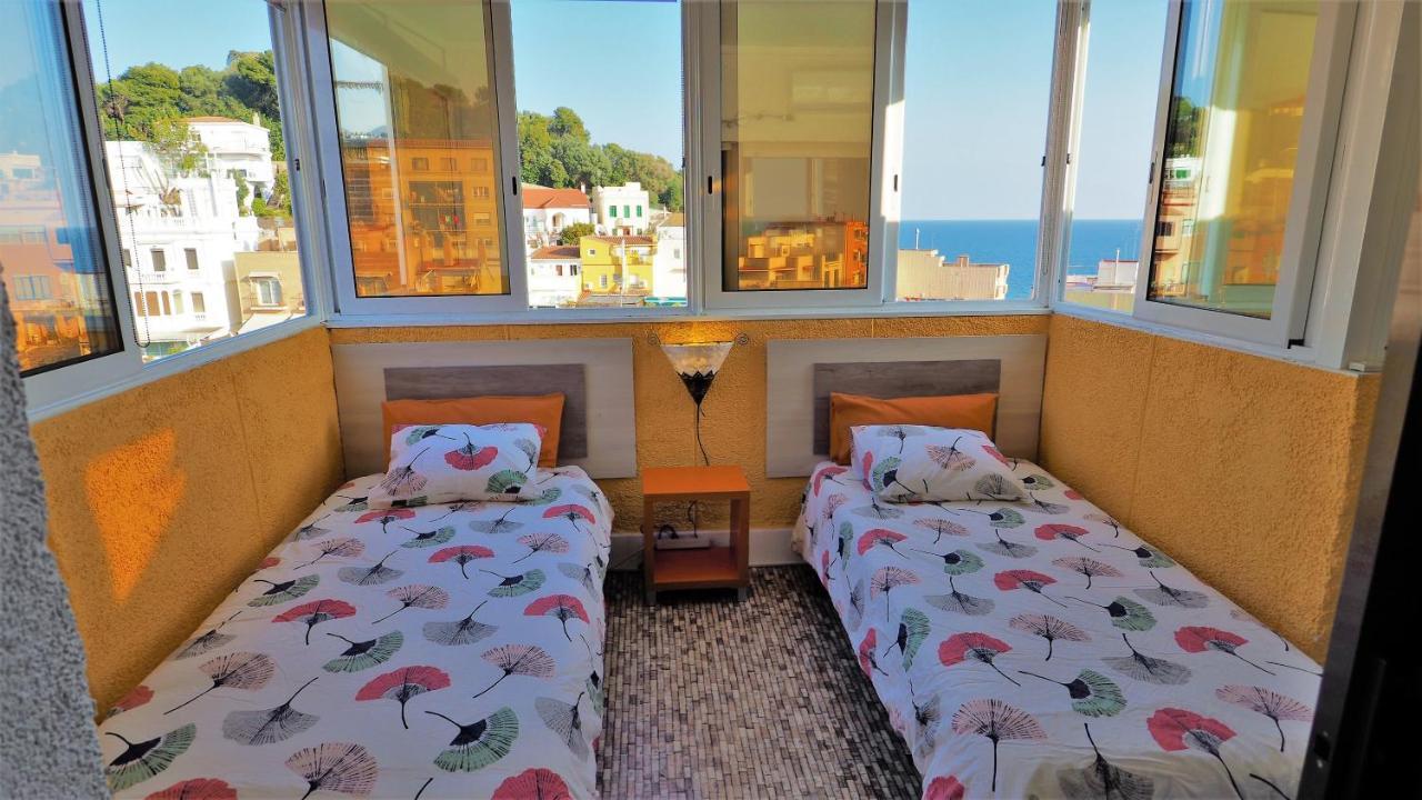 Claire Seaview & Beach-Apartment Montgat Eksteriør bilde